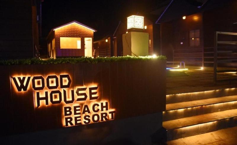 Woodhouse Beach Resort バガ エクステリア 写真